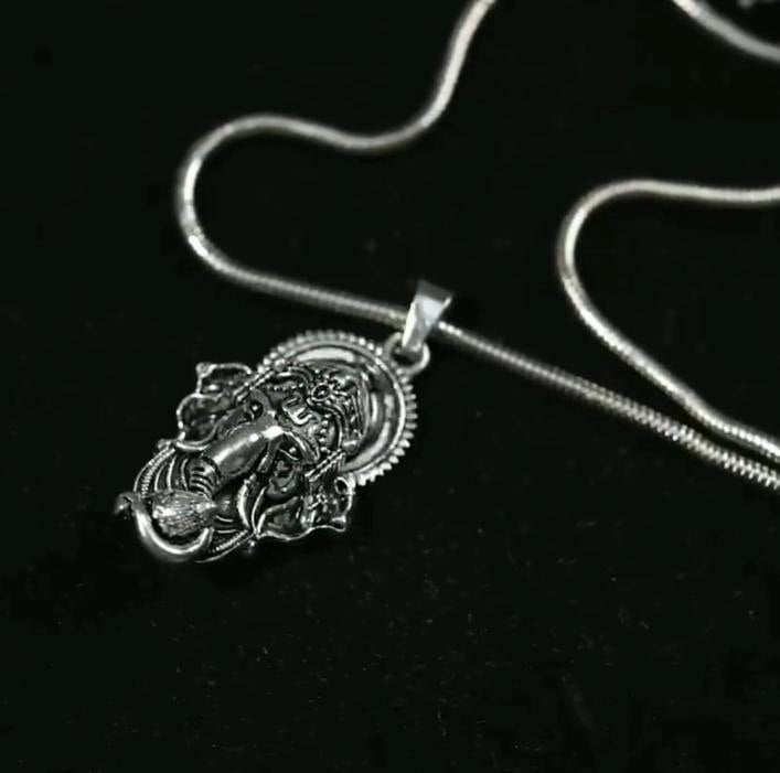 Ganesha Pendant With Chain