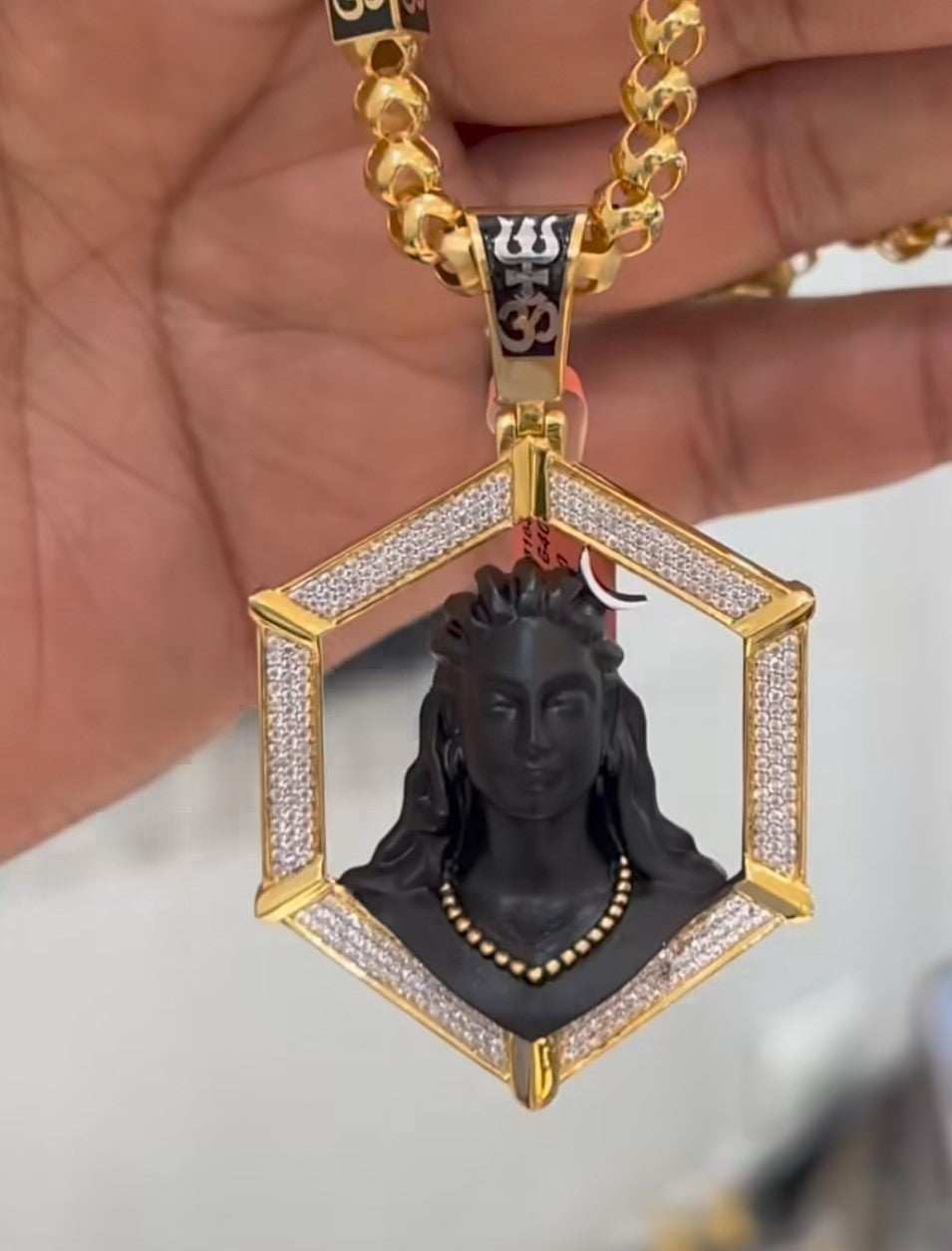 Adiyogi Pendant With Chain