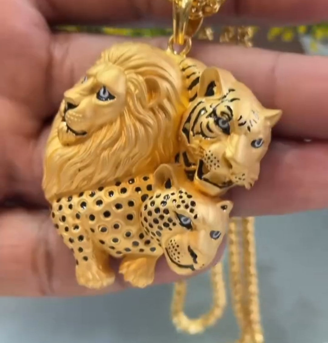 Lion Face Maharaja Pendant