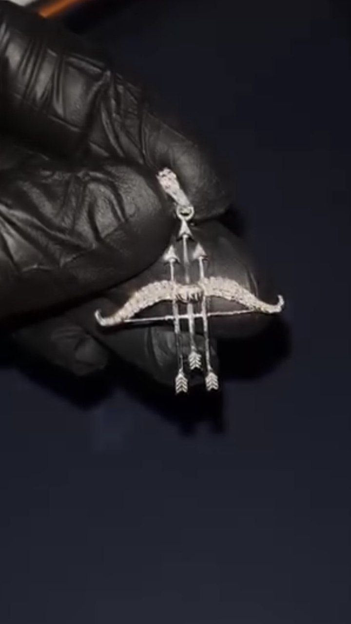 Shree Ram Dhanush Pendant With Chain