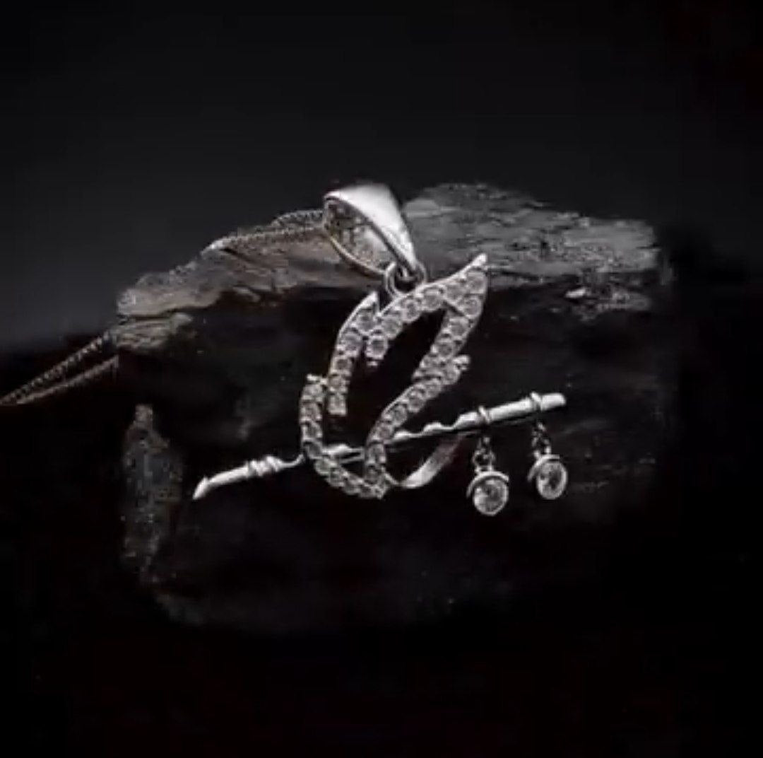 Shree Krishna Flute Pendant With Chain