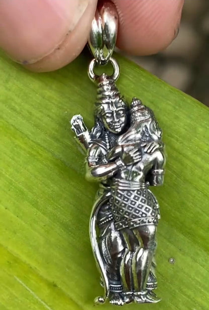 Shree Ramji-Hanumaanji Bhet Pendant with Chain