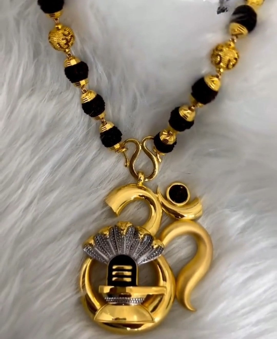 Om Shivling Pendant With Chain