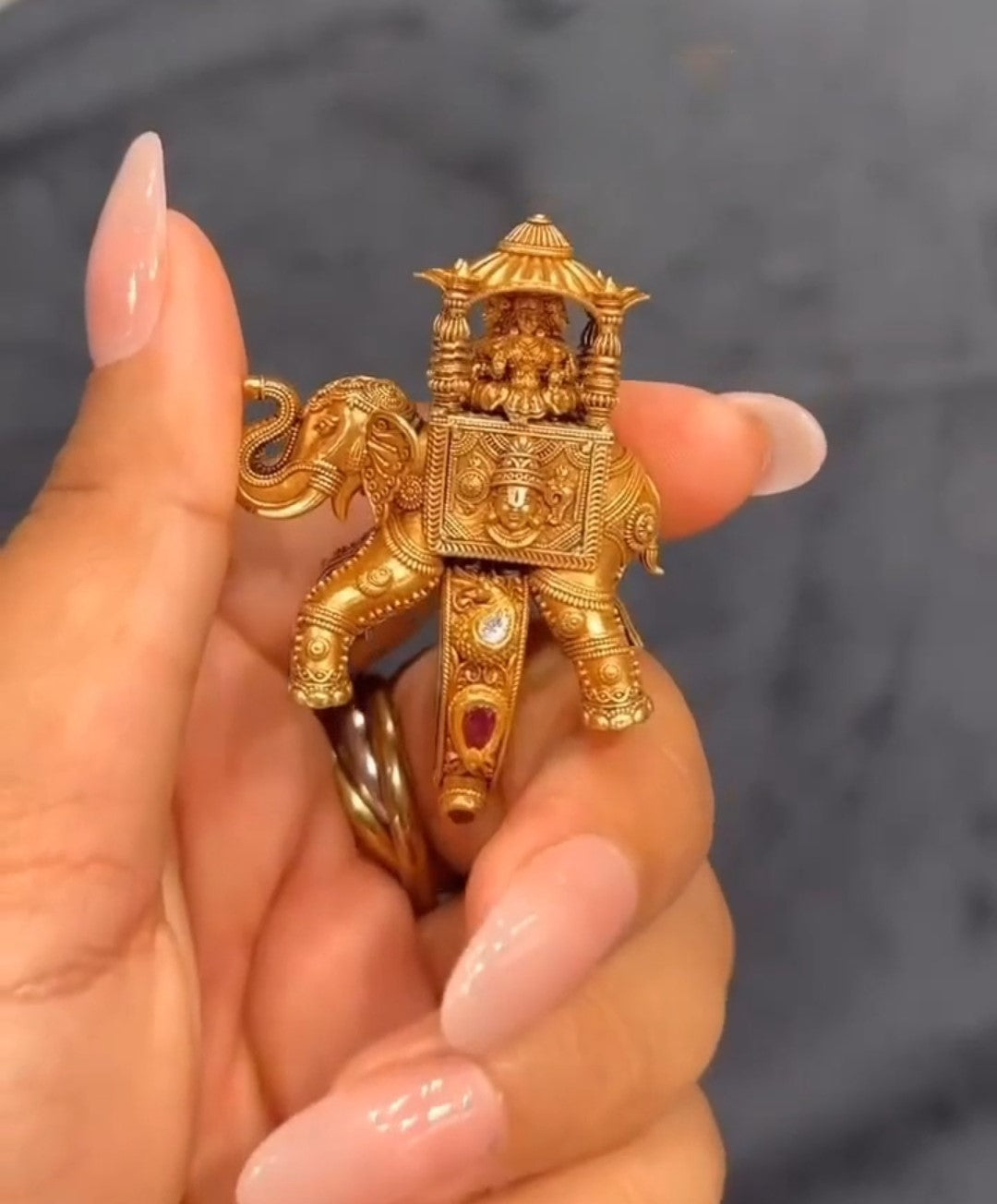 Yanai Vahanam Ring