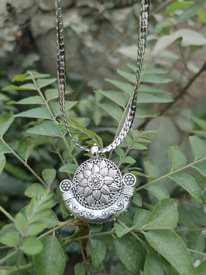 kavach Kundal Pendant With Chain