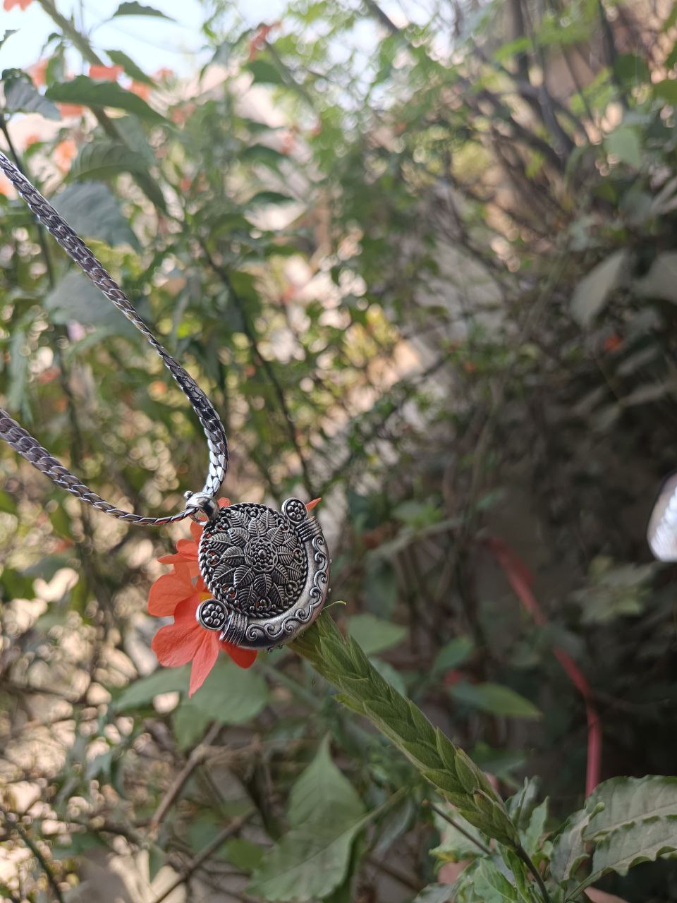 kavach Kundal Pendant With Chain